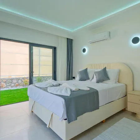 Ader Doga Villalari 6 فيلة