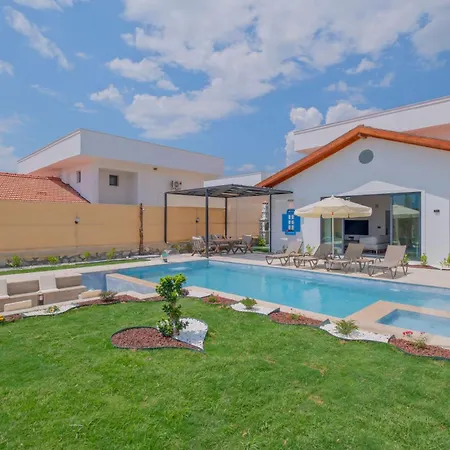 فيلة Ader Doga Villalari 6 *